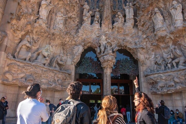 Sagrada Familia Guided Tour - closing highlight 1