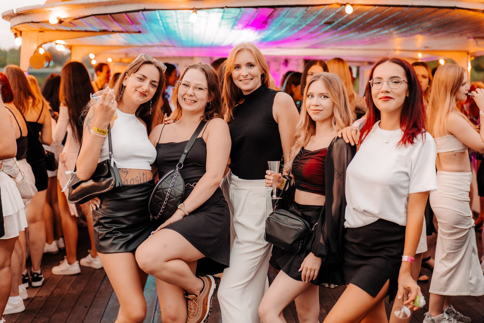 Barcelona Boat Party with Nightlife Package photo 5