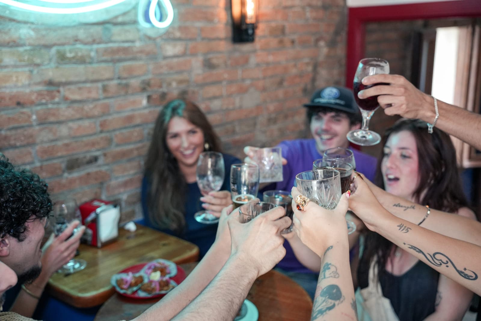 Barcelona Pub Crawl with Open Bar and VIP Club Entry photo 7
