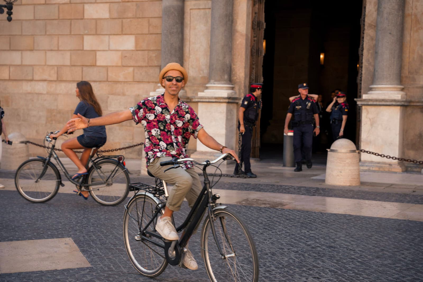 Barcelona Social Bike Tour with Tapas schedule 1