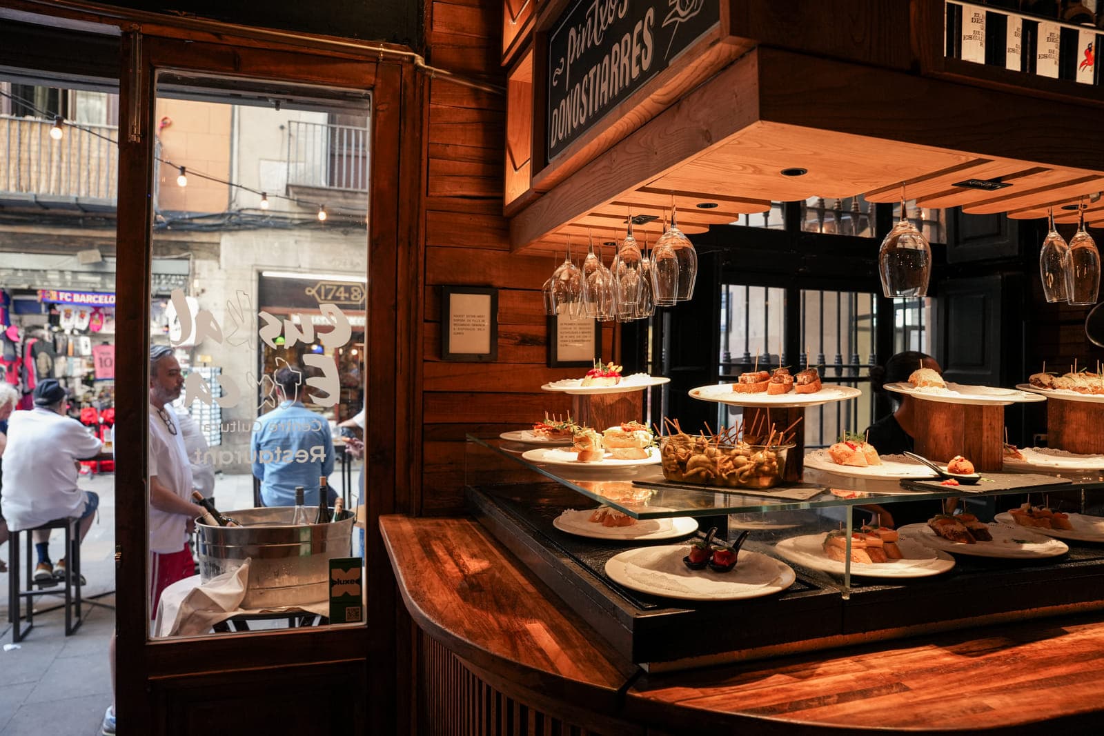 Barcelona Tipsy Food Tour with Paella and Sangria included experience detail